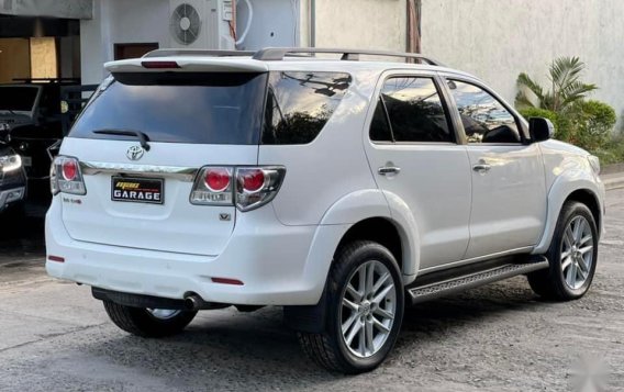 Selling Pearl White Toyota Fortuner 2013 in Quezon City-4