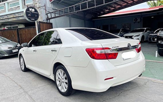 Selling Pearl White Toyota Camry 2014 in Bacoor-3