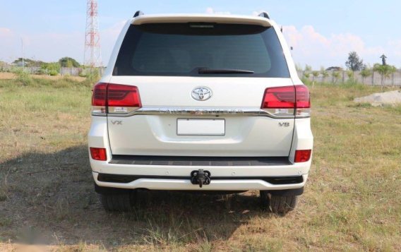 Pearl White Toyota Land Cruiser 2018 for sale in Cabanatuan-2