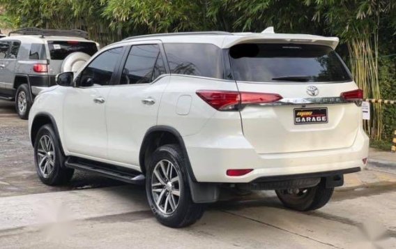 Pearl White Toyota Fortuner 2017 for sale in Automatic-3