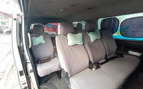 Pearl White Toyota Hiace 2015 for sale in Manual-2