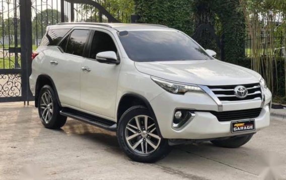 Pearl White Toyota Fortuner 2017 for sale in Automatic-2