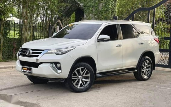 Pearl White Toyota Fortuner 2017 for sale in Automatic-1