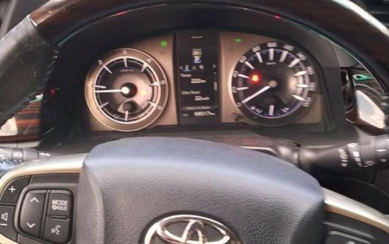 Sell Black 2017 Toyota Innova in Valenzuela-7