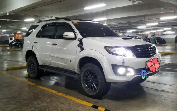 Selling Pearl White Toyota Fortuner 2015 in Baguio