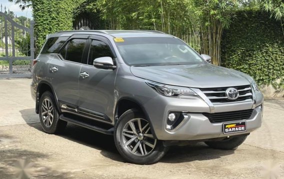 Silver Toyota Fortuner 2017 for sale in Automatic-1