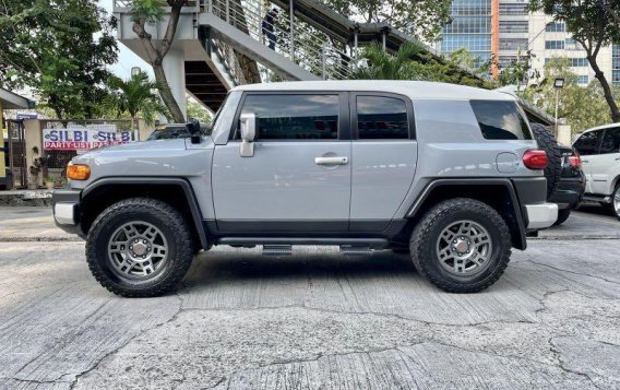 Selling Silver Toyota Fj Cruiser 2015 in Pasig-1