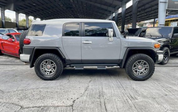 Selling Silver Toyota Fj Cruiser 2015 in Pasig-6