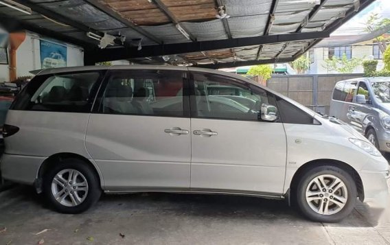 Selling Silver Toyota Previa 2005 in Quezon City-1