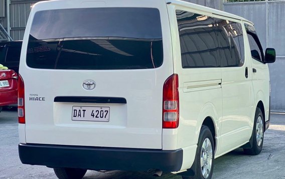 Selling White Toyota Hiace 2021 in Parañaque-6