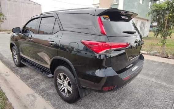 Black Toyota Fortuner 2017 for sale in Automatic-5