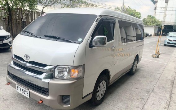 Selling Pearl White Toyota Hiace 2015 in Quezon-2