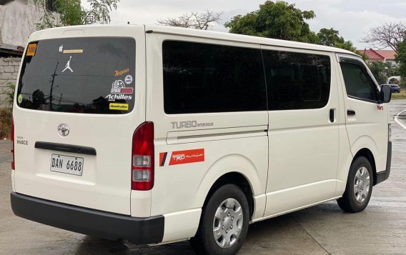 White Toyota Hiace 2019 for sale in Paranaque -5
