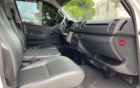 White Toyota Hiace 2019 for sale in Paranaque -7