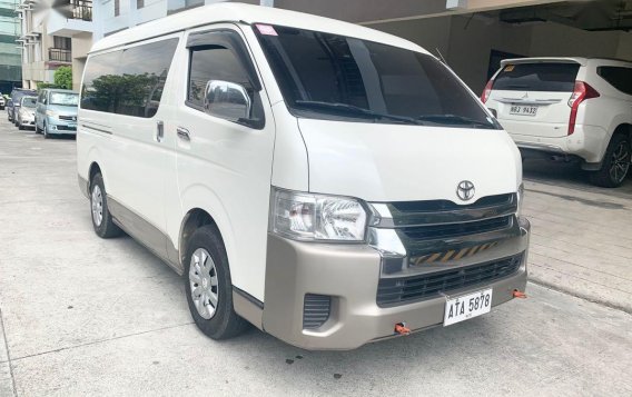 Selling Pearl White Toyota Hiace 2015 in Quezon-1