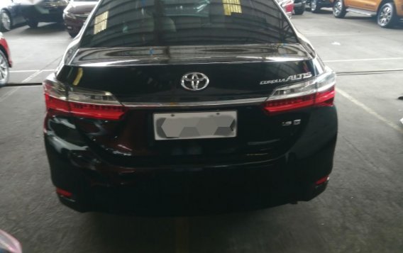 Selling Black Toyota Altis 2018 in Quezon-4