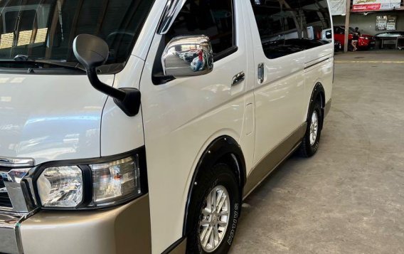 Pearl White Toyota Hiace 2015 for sale in Quezon-2