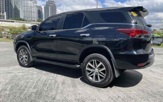 Black Toyota Fortuner 2017 for sale in Pasig-7
