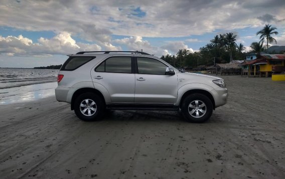 Pearl White Toyota Fortuner 2008 for sale in Caloocan -3