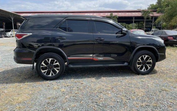 Black Toyota Fortuner 2018 for sale in Pasig -7
