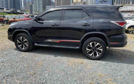 Black Toyota Fortuner 2018 for sale in Pasig -3
