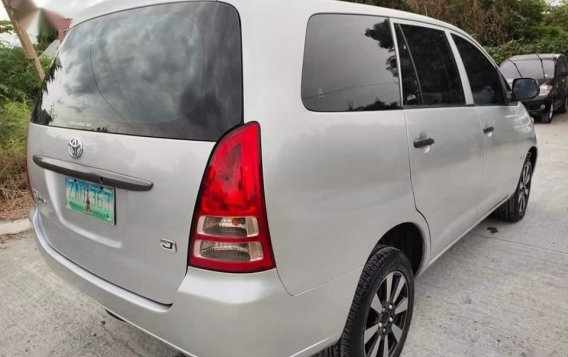 Silver Toyota Innova 2005 for sale in Quezon-2