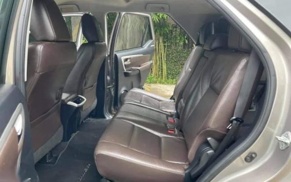 Selling Silver Toyota Fortuner 2017 in Quezon-8