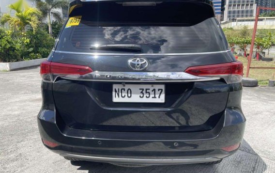Black Toyota Fortuner 2017 for sale in Pasig-8