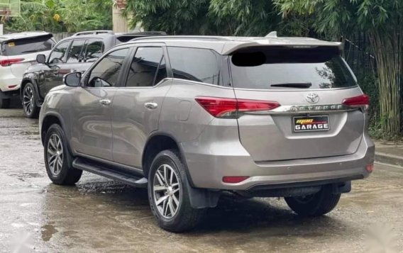 Selling Silver Toyota Fortuner 2017 in Quezon-4