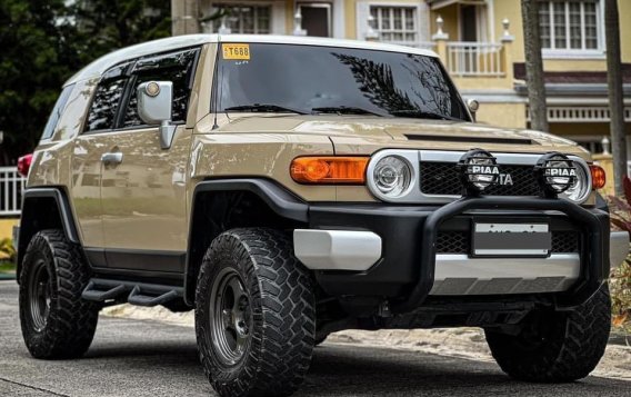 Beige Toyota FJ Cruiser 2017 for sale in Mandaluyong 