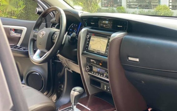 Selling Silver Toyota Fortuner 2019 in Quezon-6