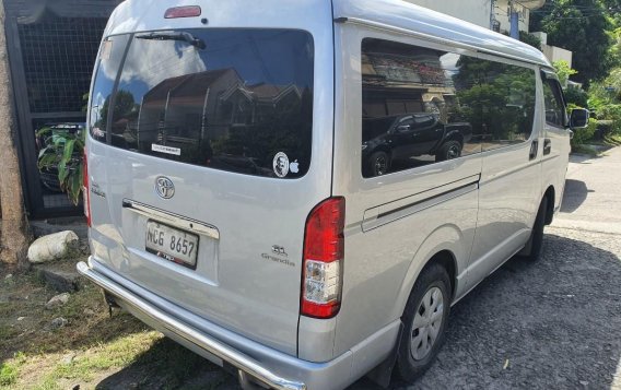 Selling Silver Toyota Hiace 2017 in Quezon-1