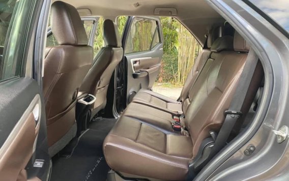 Selling Silver Toyota Fortuner 2019 in Quezon-8