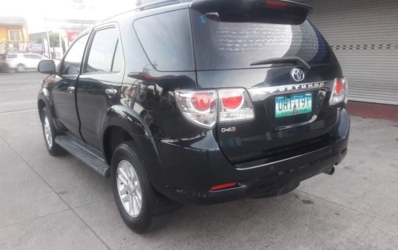 Black Toyota Fortuner 2013 for sale in Santa Rosa-5