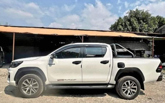 White Toyota Hilux 2019 for sale in Valenzuela-5
