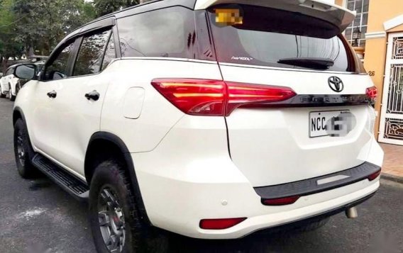 Selling Pearl White Toyota Fortuner 2018 in Quezon-3