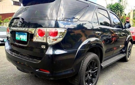 Black Toyota Fortuner 2013 for sale in Quezon -1