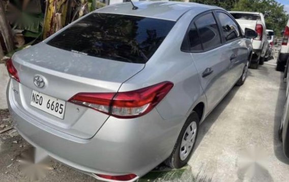 Selling Silver Toyota Vios 2021 in Quezon -2