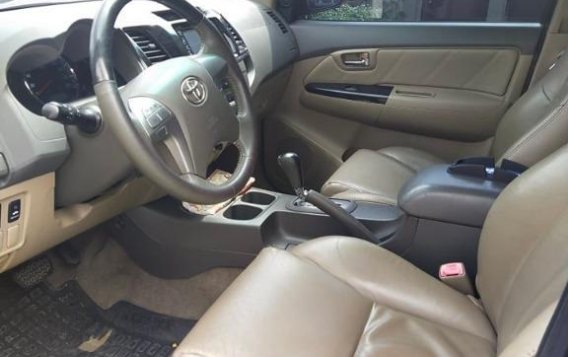 Black Toyota Fortuner 2013 for sale in Quezon -6