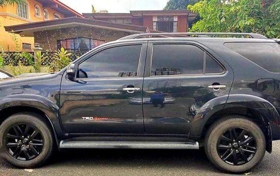 Black Toyota Fortuner 2013 for sale in Quezon -2