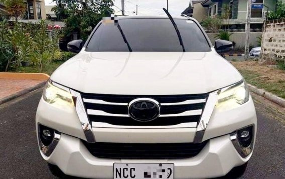Selling Pearl White Toyota Fortuner 2018 in Quezon