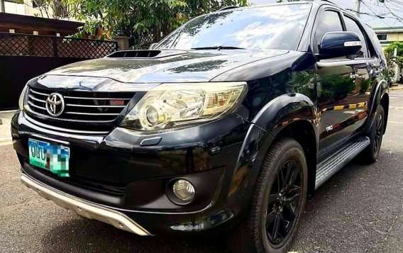 Black Toyota Fortuner 2013 for sale in Quezon -3