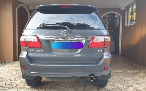 Grey Toyota Fortuner 2006 for sale in Automatic-1