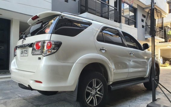 Sell Pearl White 2015 Toyota Fortuner in Quezon City-6