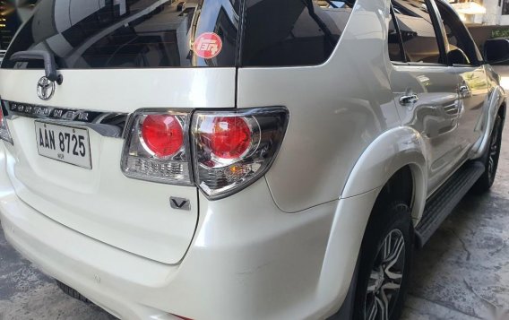 Sell Pearl White 2015 Toyota Fortuner in Quezon City-9