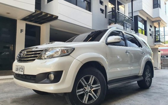 Sell Pearl White 2015 Toyota Fortuner in Quezon City-4