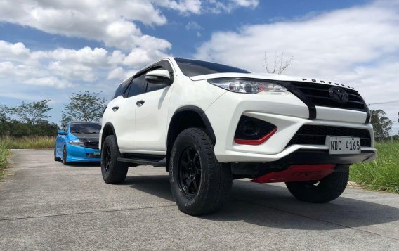 White 2017 Toyota Fortuner for sale in Manila-8