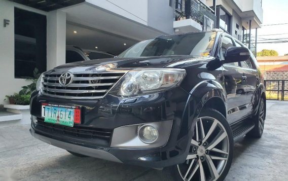 Black Toyota Fortuner 2013 for sale in Quezon City-6