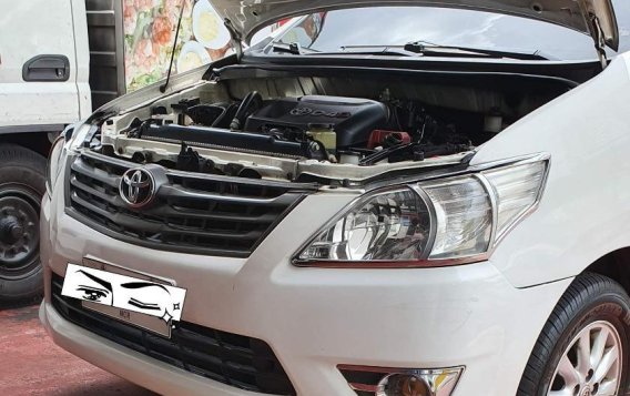 Selling White Toyota Innova 2015 in Marikina