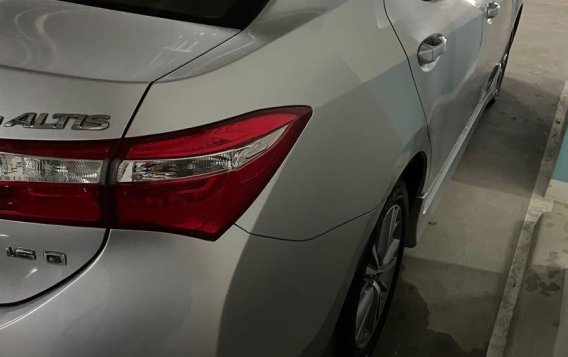 Selling Silver Toyota Corolla Altis 2016 in Parañaque-4